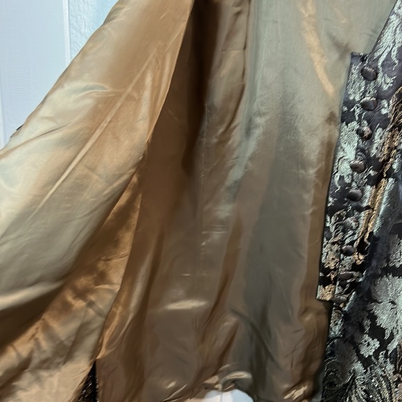 Carmen Marc Valvo Women Formal Top Jacket w gold design - Picture 7 of 15